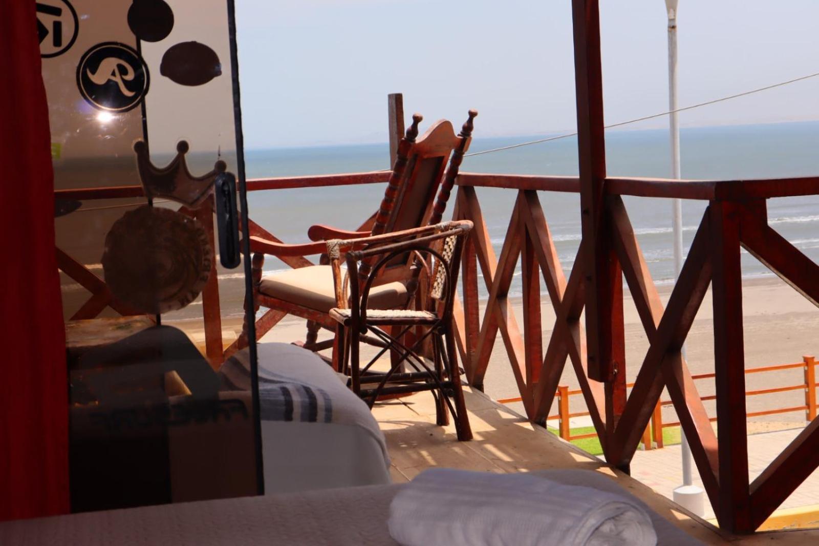 Suenos De Chicama Hostel Пуерто Чикама Екстериор снимка